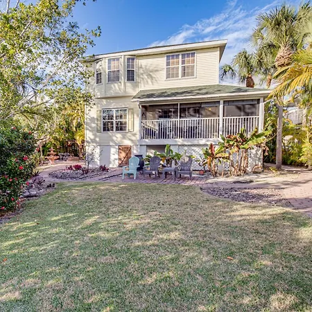Fort Myers Getaway With Hendry Creek Access!